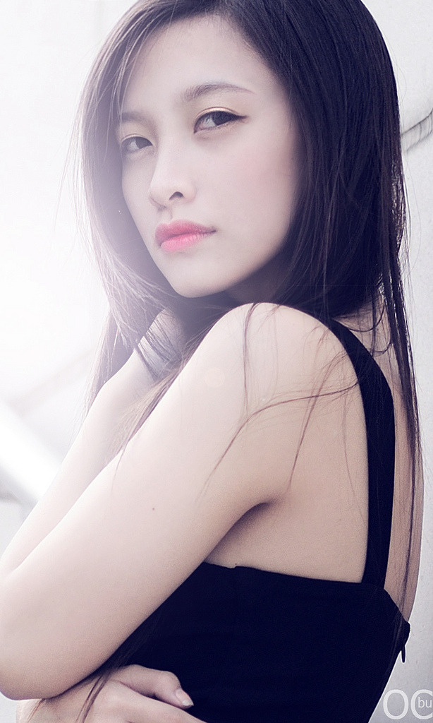 她儿砸被大佬盯上电视剧免费观看